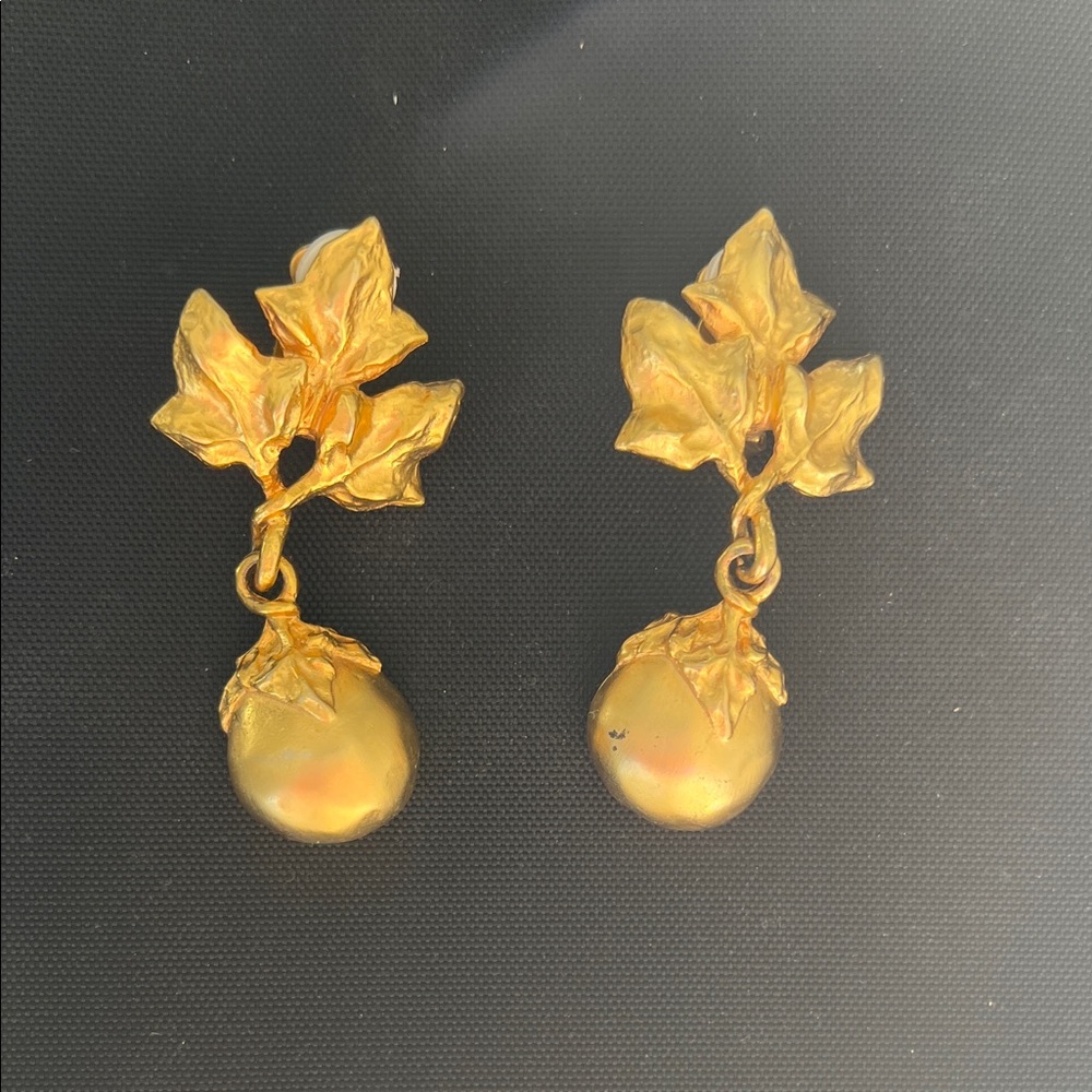 Elegant Gold Leaf Drop Earrings